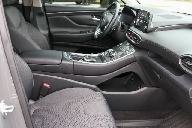 Used 2022 Hyundai Santa Fe SEL w/ Convenience Package FWD image 15