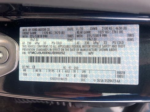 Certified 2022 Ford Escape Titanium w/ Class II Trailer Tow Package image 32