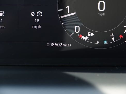 Used 2024 Land Rover Discovery Sport S image 48