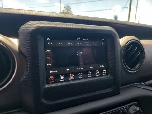 Used 2019 Jeep Wrangler Unlimited Sport S AWD/4WD image 18