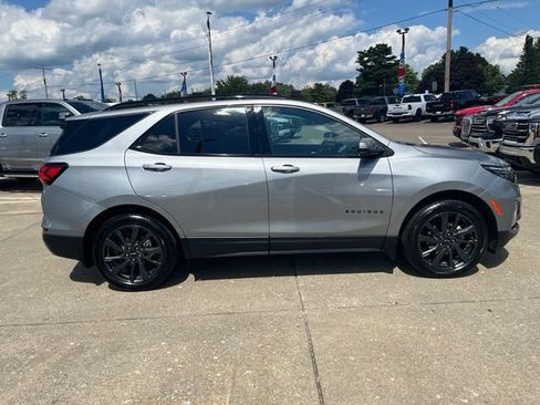 Certified 2023 Chevrolet Equinox RS w/ RS Leather Package AWD/4WD image 2