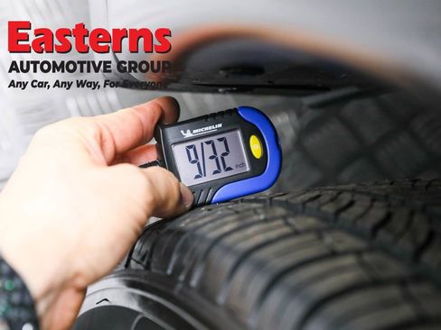 Used 2020 Mitsubishi Outlander ES image 28