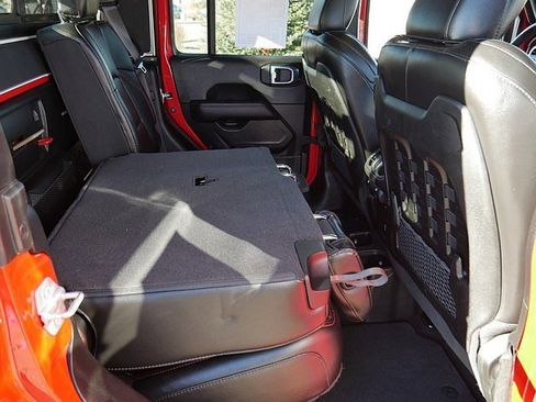 Used 2022 Jeep Gladiator Rubicon w/ Cold Weather Group image 60