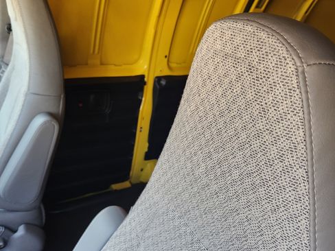 New 2025 Chevrolet Express 2500 image 18