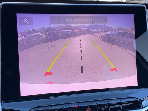 Used 2025 Jeep Compass Trailhawk image 23