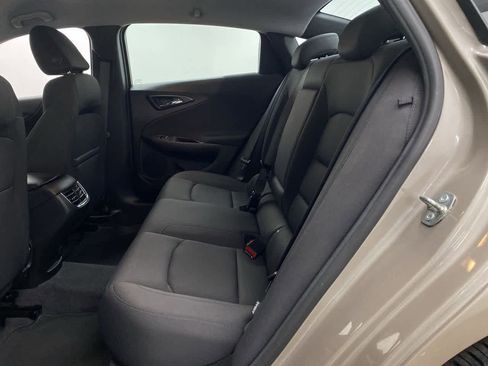 Used 2023 Chevrolet Malibu LT image 16