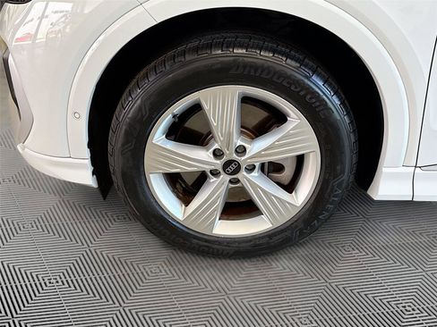 Certified 2023 Audi Q4 e-tron Premium Plus w/ Premium Plus AWD/4WD image 32