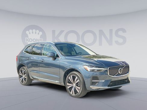 Certified 2023 Volvo XC60 B5 Plus w/ Climate Package AWD/4WD image 18