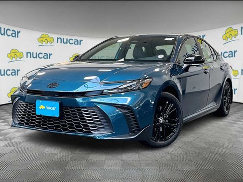 New 2026 Toyota Camry SE image 4