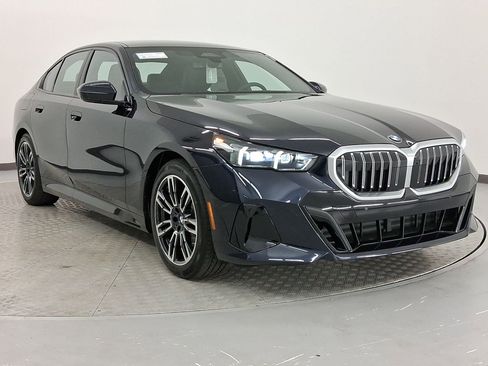 New 2026 BMW 530i image 7