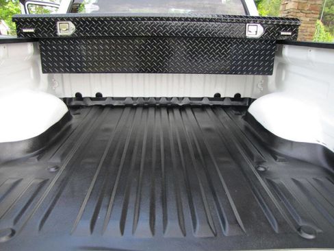 Used 2020 Toyota Tundra SR5 w/ SR5 Upgrade Package AWD/4WD image 30