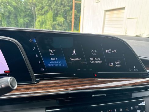 Used 2023 Cadillac Escalade Premium Luxury image 26