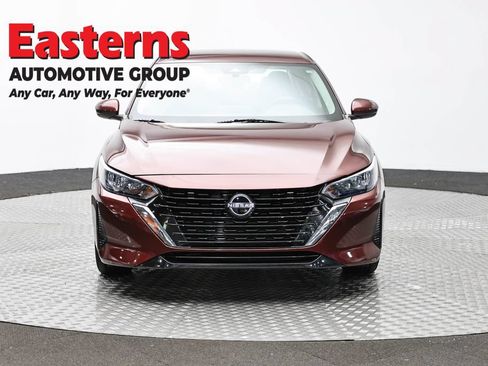 Used 2024 Nissan Sentra SV FWD image 2