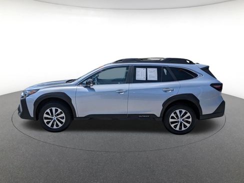 Certified 2025 Subaru Outback Premium AWD/4WD image 8