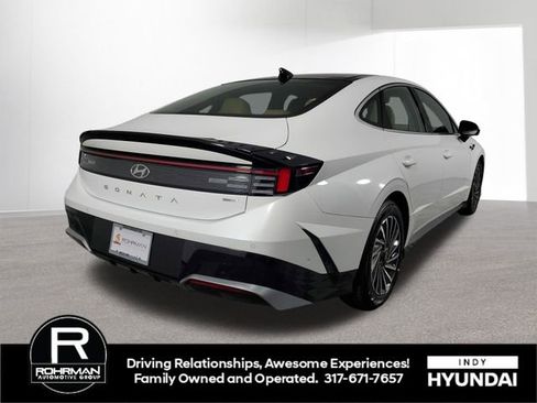 New 2025 Hyundai Sonata Limited image 4