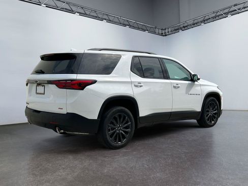 Used 2023 Chevrolet Traverse RS AWD/4WD image 3