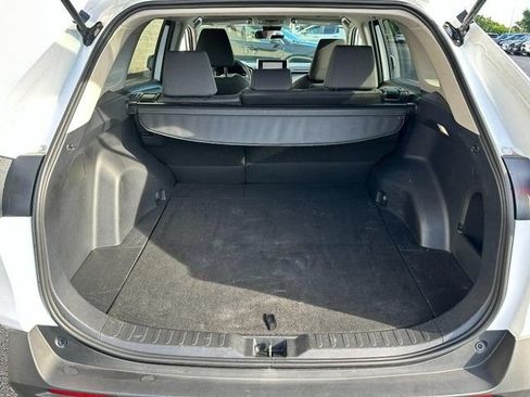 Used 2025 Toyota RAV4 XLE AWD/4WD image 12