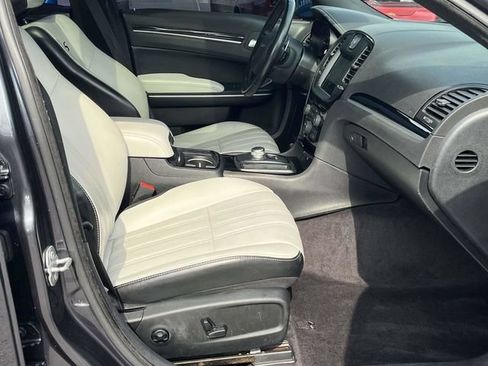 Used 2017 Chrysler 300 S w/ 300S Premium Group RWD image 24