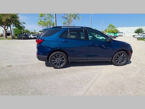 Used 2022 Chevrolet Equinox RS FWD image 36