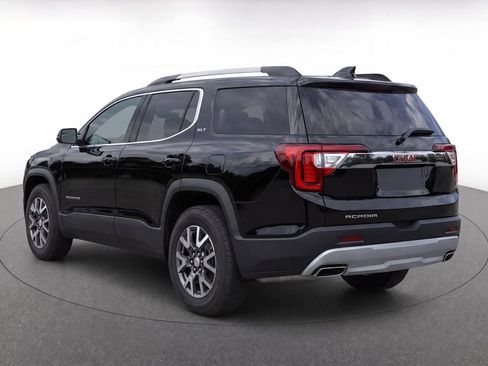Used 2023 GMC Acadia SLT FWD image 3
