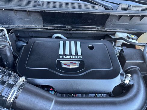 Used 2022 Cadillac XT6 Luxury image 17