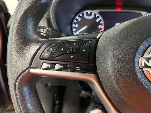 Used 2024 Nissan Sentra SV FWD image 25