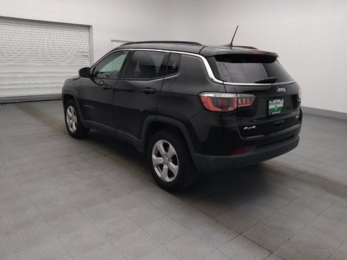 Used 2019 Jeep Compass Latitude w/ Popular Equipment Group AWD/4WD image 3