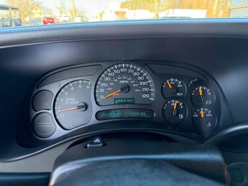 Used 2005 Chevrolet Tahoe LS w/ Preferred Equipment Group image 12