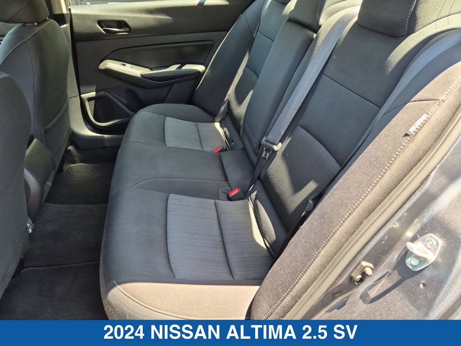 Used 2024 Nissan Altima 2.5 SV AWD/4WD image 20