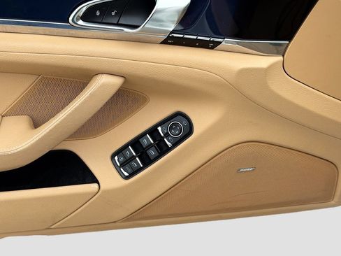 Used 2013 Porsche Panamera 4 Platinum Edition AWD/4WD image 18