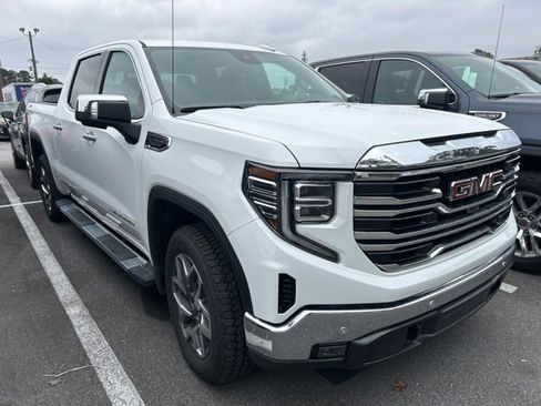 Used 2025 GMC Sierra 1500 SLT w/ SLT Premium Plus Package image 3