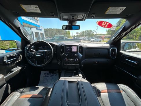 Used 2019 GMC Sierra 1500 AT4 w/ Off Road Performance Package AWD/4WD image 12