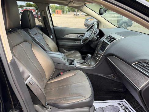 Used 2011 Lincoln MKX AWD w/ 102A Rapid Spec Order Code image 19
