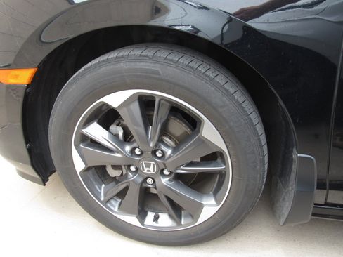 Used 2023 Honda Odyssey Elite image 5