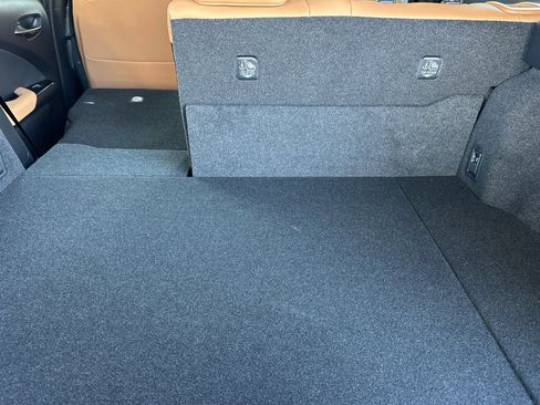 New 2026 Lexus UX 300h FWD image 15