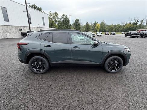New 2026 Chevrolet Trax LT w/ Driver Confidence Package FWD image 7