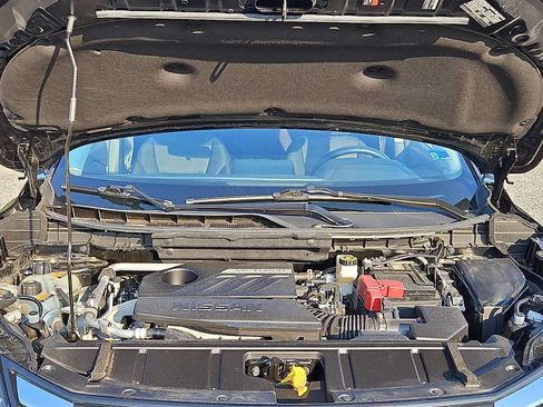 Used 2025 Nissan Rogue SV FWD image 30