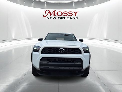 Used 2025 Toyota 4Runner TRD Off-Road image 2