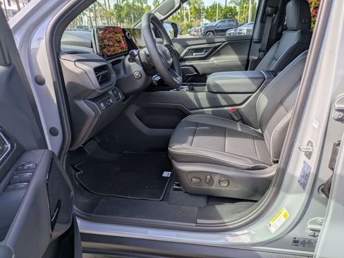 New 2026 Chevrolet Silverado EV LT w/ Plus Package AWD/4WD image 11