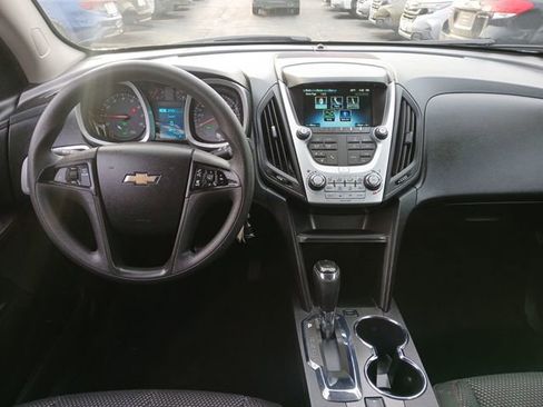 Used 2017 Chevrolet Equinox LS image 7