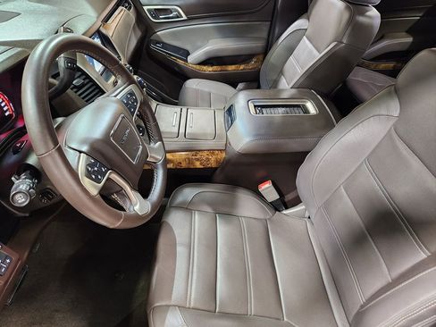 Used 2016 GMC Yukon Denali w/ Open Road Package AWD/4WD image 31