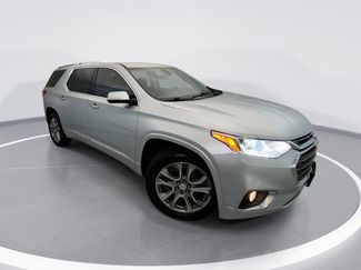 Used 2019 Chevrolet Traverse Premier w/ Driver Confidence II Package FWD video 1