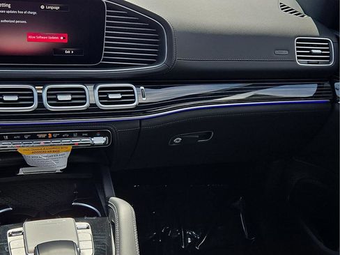 New 2026 Mercedes-Benz GLE 53 AMG 4MATIC image 15