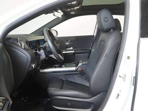 Used 2026 Mercedes-Benz GLA 250 4MATIC image 11