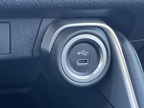 Used 2024 Toyota Grand Highlander Limited image 8