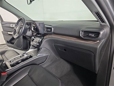 Used 2023 Ford Explorer Limited w/ Equipment Group 301A image 20