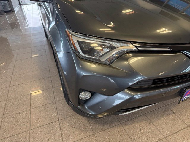 Used 2018 Toyota RAV4 XLE w/ Convenience Package AWD/4WD image 8