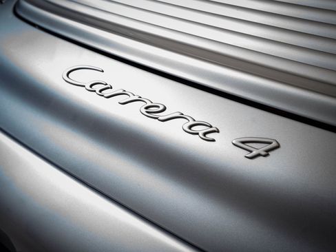 Used 2001 Porsche 911 Carrera 4 image 21