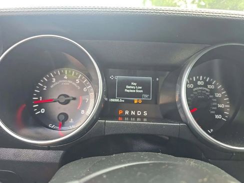 Used 2019 Ford Mustang Coupe w/ Black Accent Package RWD image 4