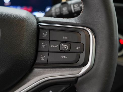 Used 2023 Jeep Wagoneer Series II AWD/4WD image 22
